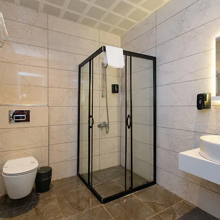Hipodrom 4*