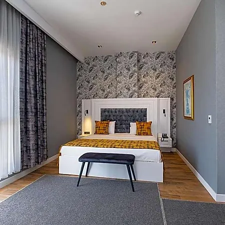 Hipodrom Szálloda 4*