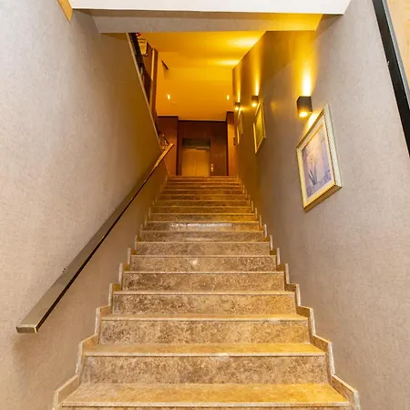 Hipodrom 4*