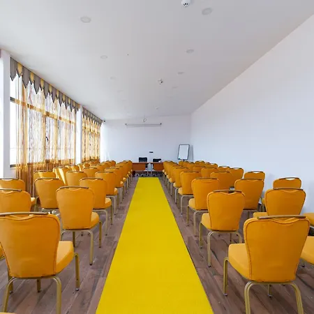 Hipodrom 4*